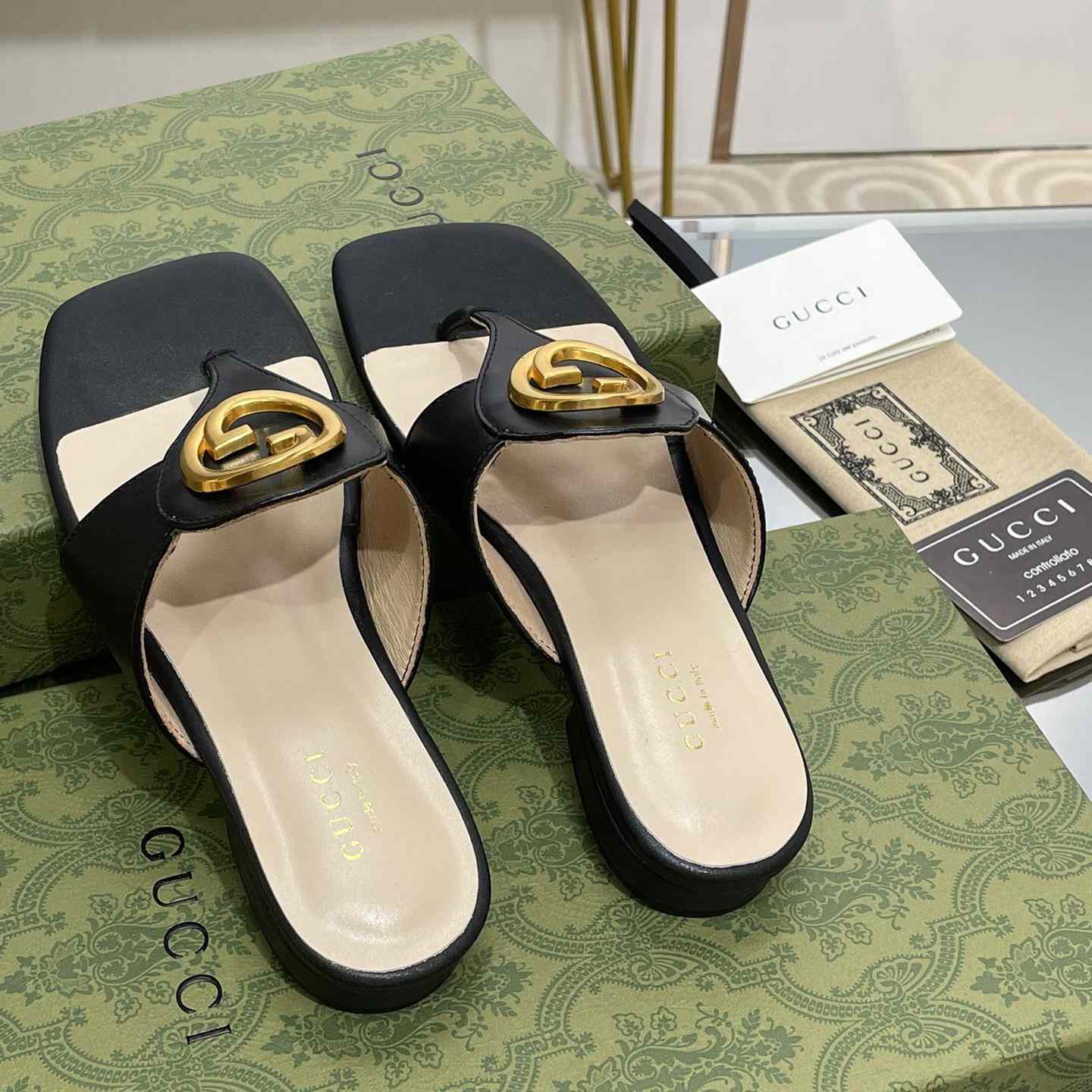 Gucci Women's Gucci Blondie Thong Sandal - PerfectKickZ