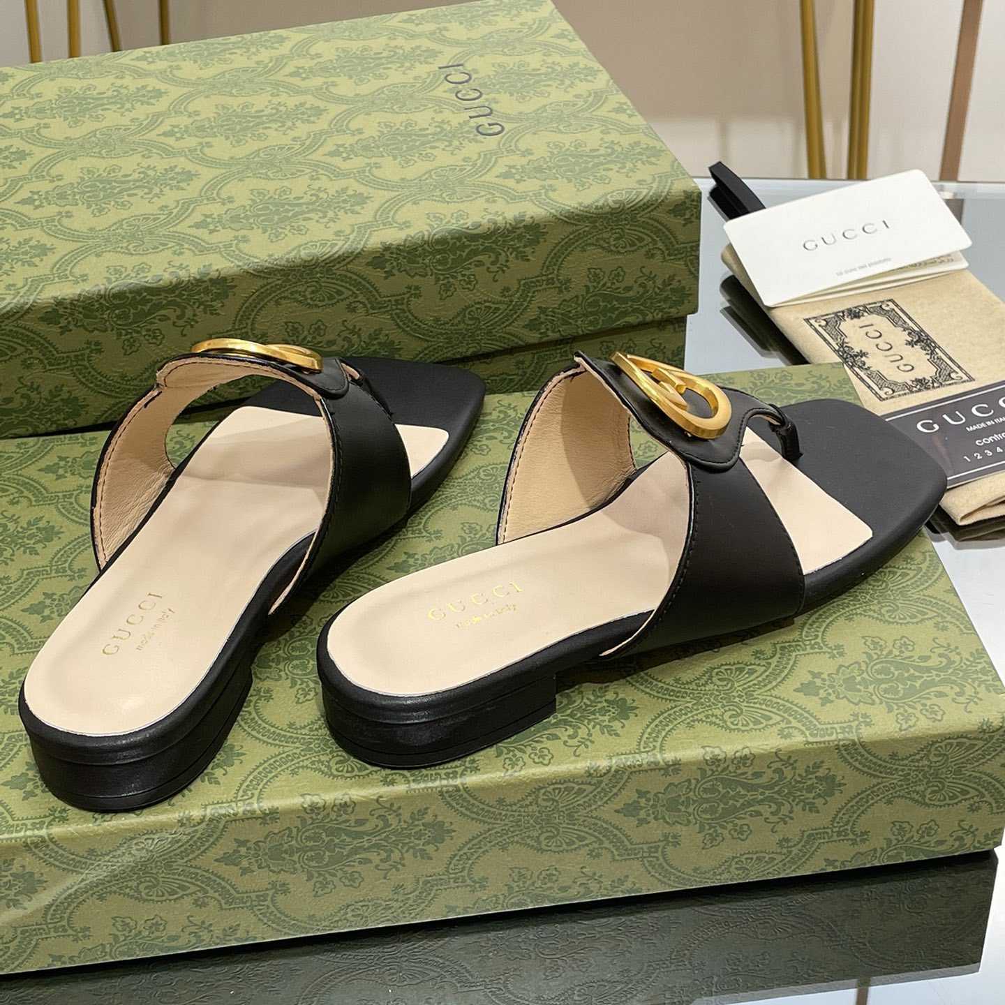 Gucci Women's Gucci Blondie Thong Sandal - PerfectKickZ