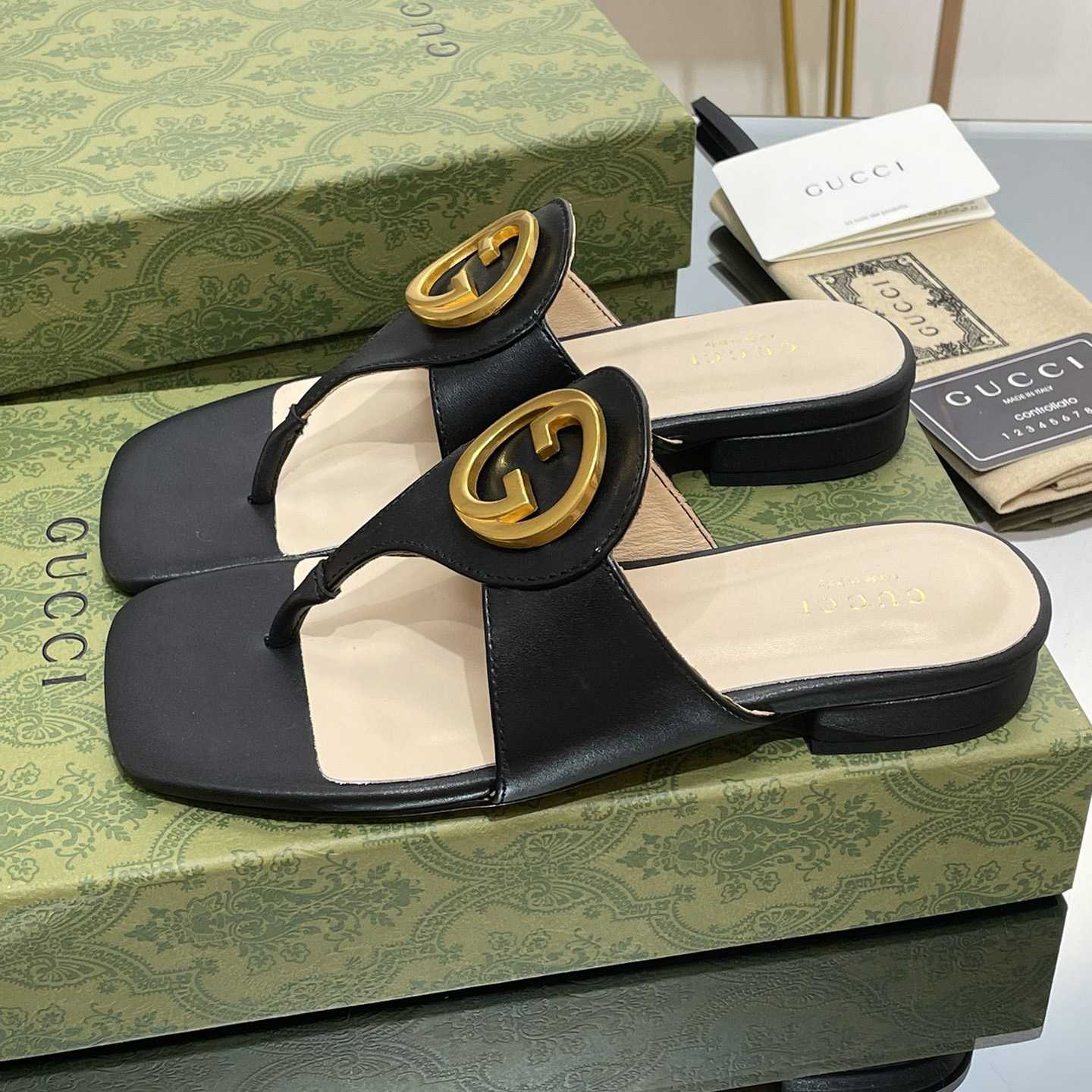 Gucci Women's Gucci Blondie Thong Sandal - PerfectKickZ