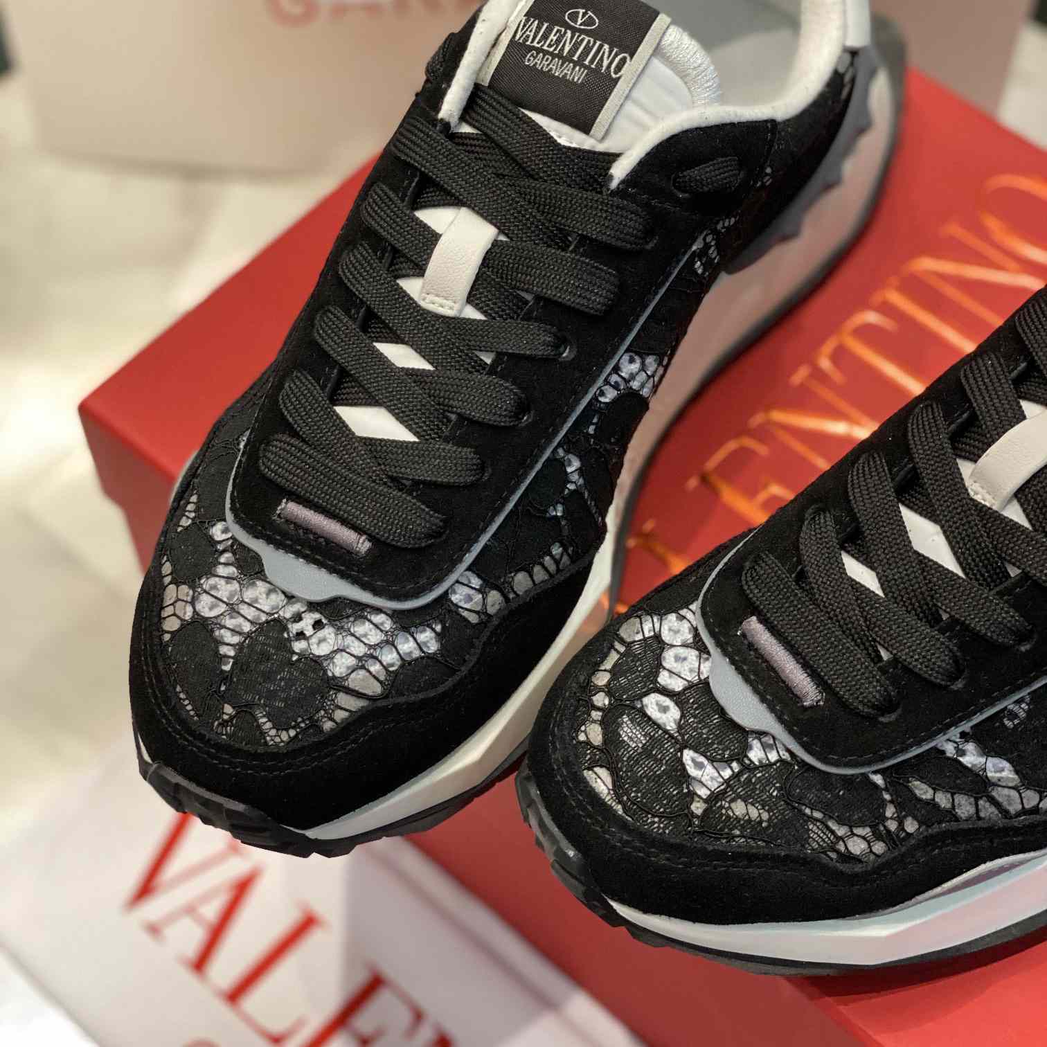 Valenti Lace And Mesh Lacerunner Sneaker  - PerfectKickZ