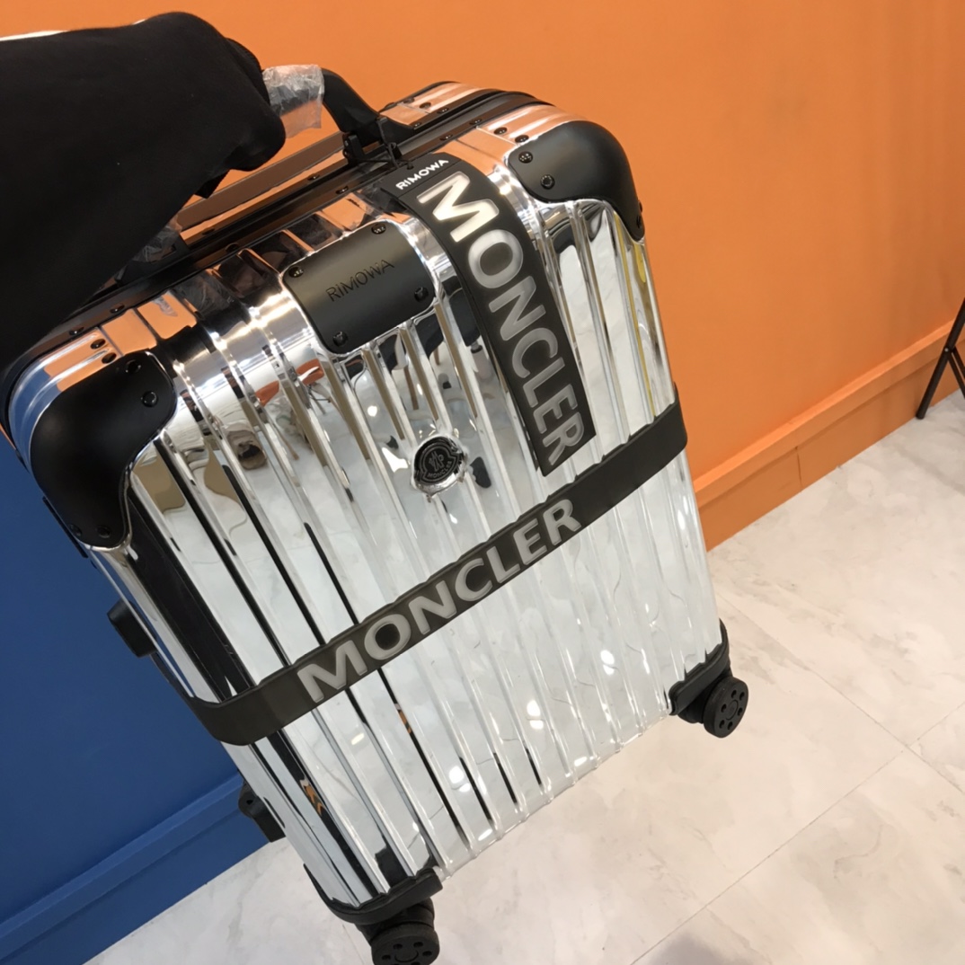 Moncler Genius Moncler Rimowa 'Reflection' Silver Suitcase - PerfectKickZ