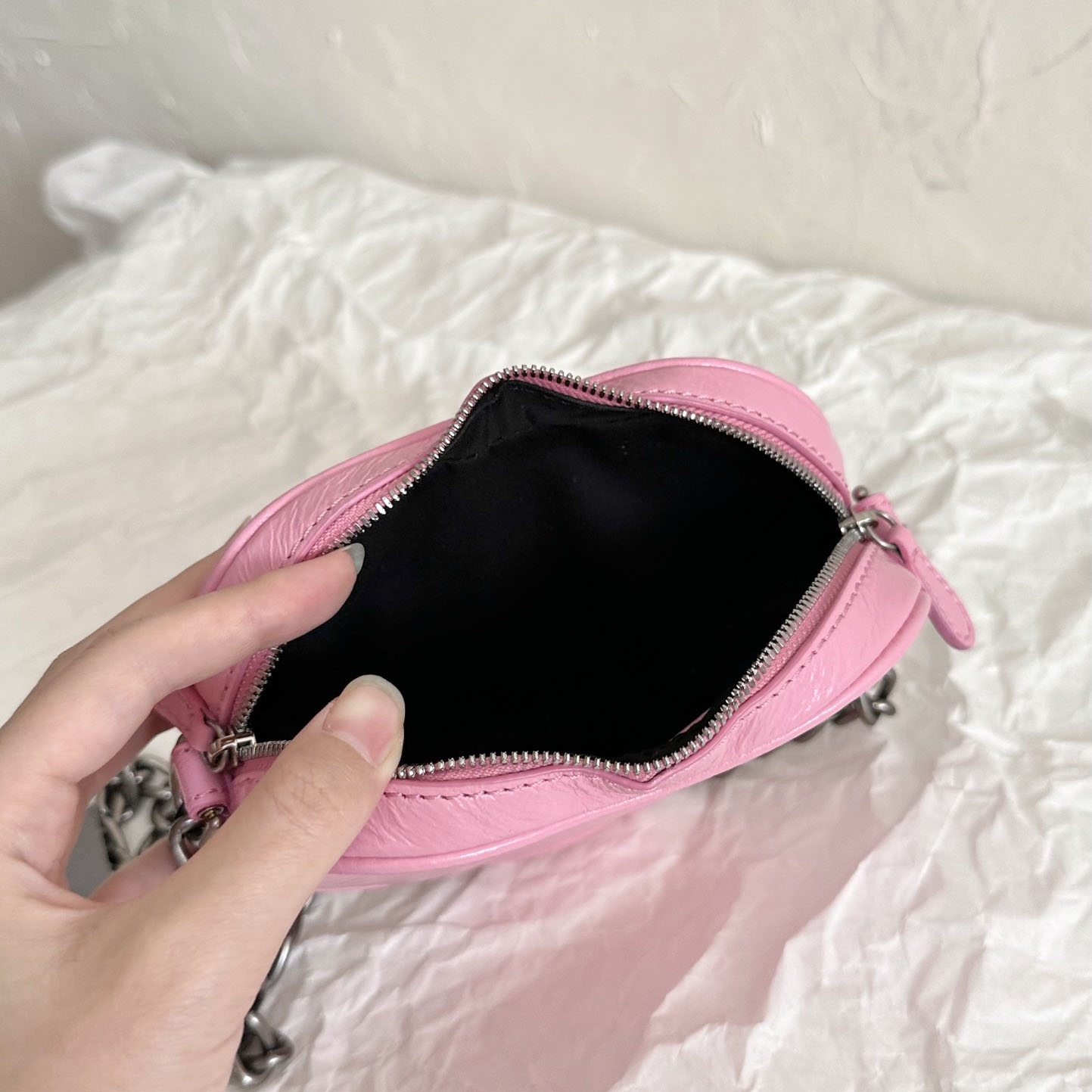 Balenciaga Le Cagole Heart Mini Bag In Pink  (16-12.7-4.5cm) - PerfectKickZ
