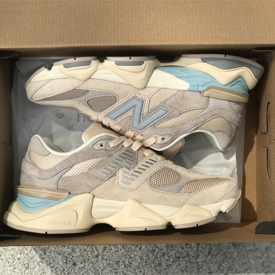 New Balance 9060 “Ivory” Sneakers          U9060WCG  - 
