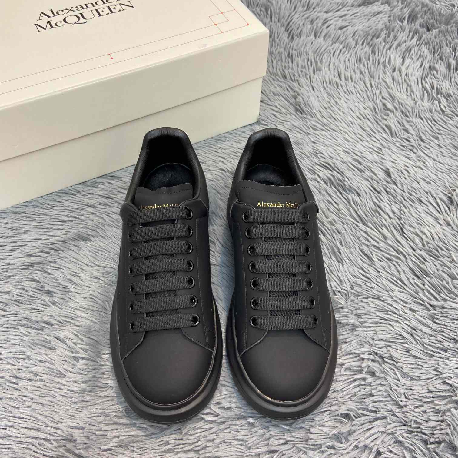 Alexander Mqueen Oversized Sneaker In Black - PerfectKickZ
