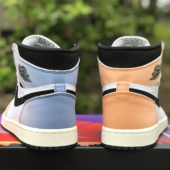 Air Jordan 1 High OG “Skyline” Sneaker              DX0054-805 - 