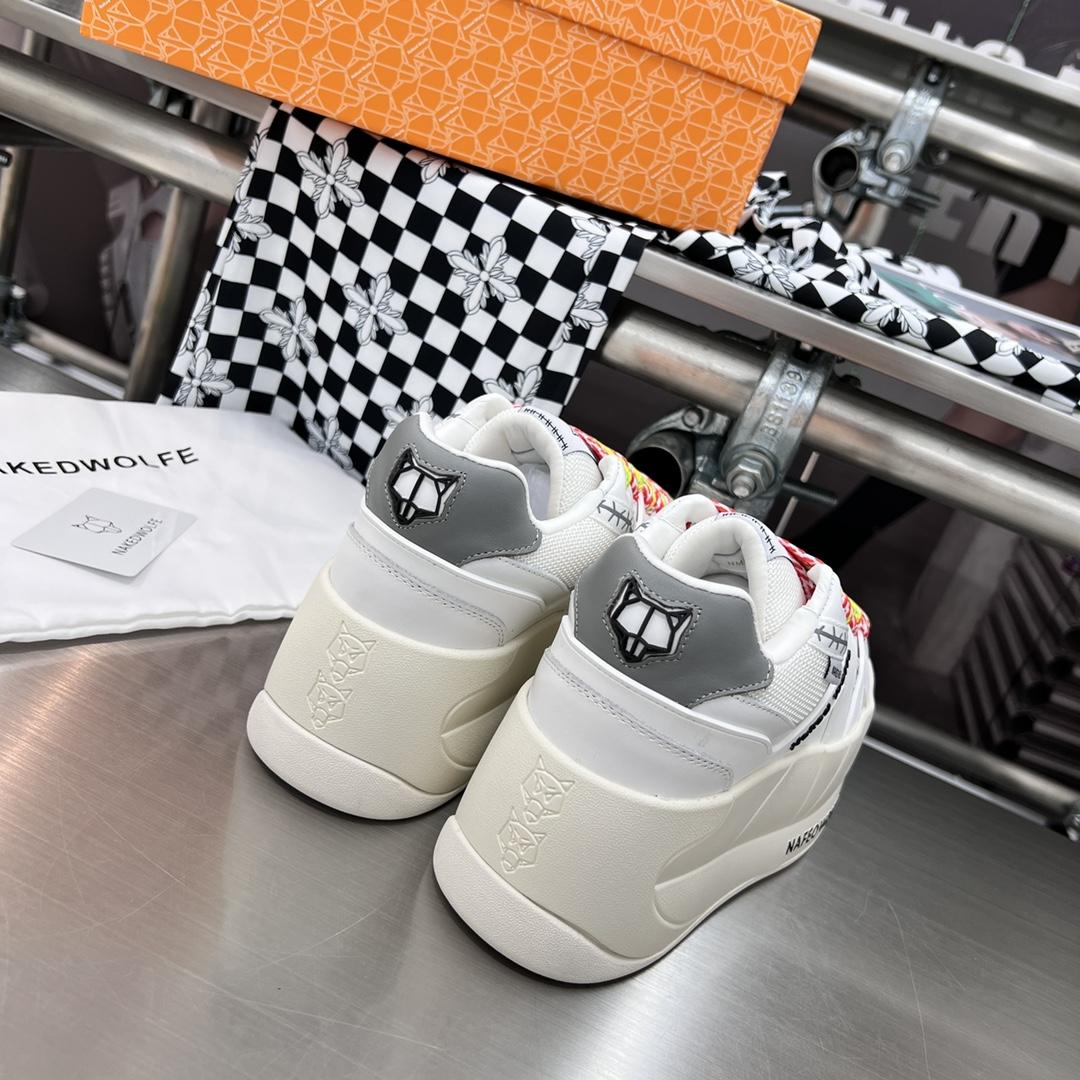 Naked Wolfe Slider White - PerfectKickZ