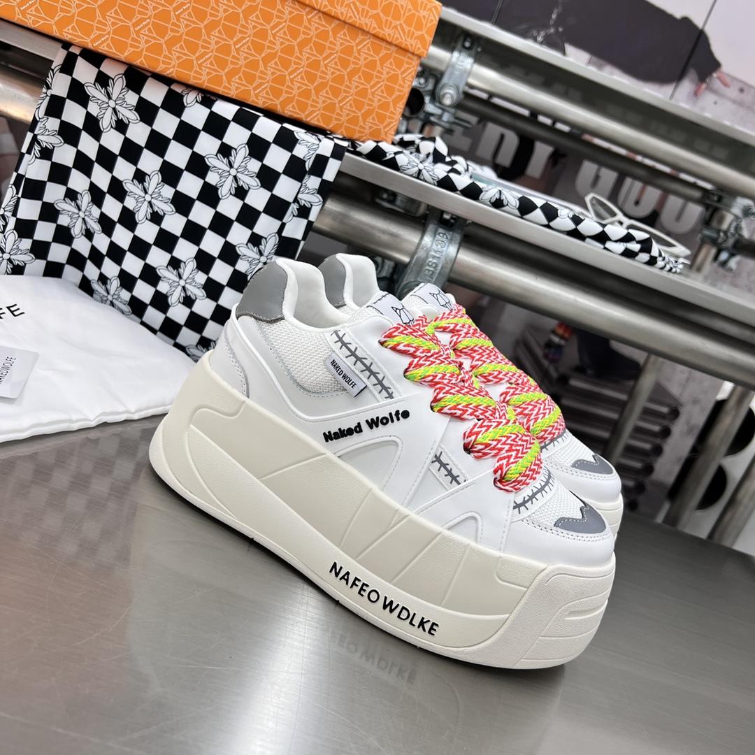 Naked Wolfe Slider White - PerfectKickZ