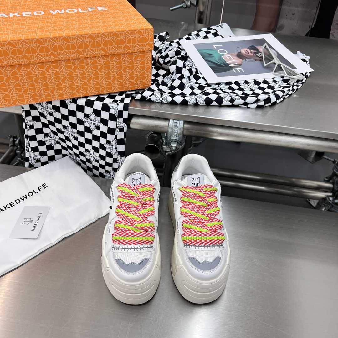 Naked Wolfe Slider White - PerfectKickZ