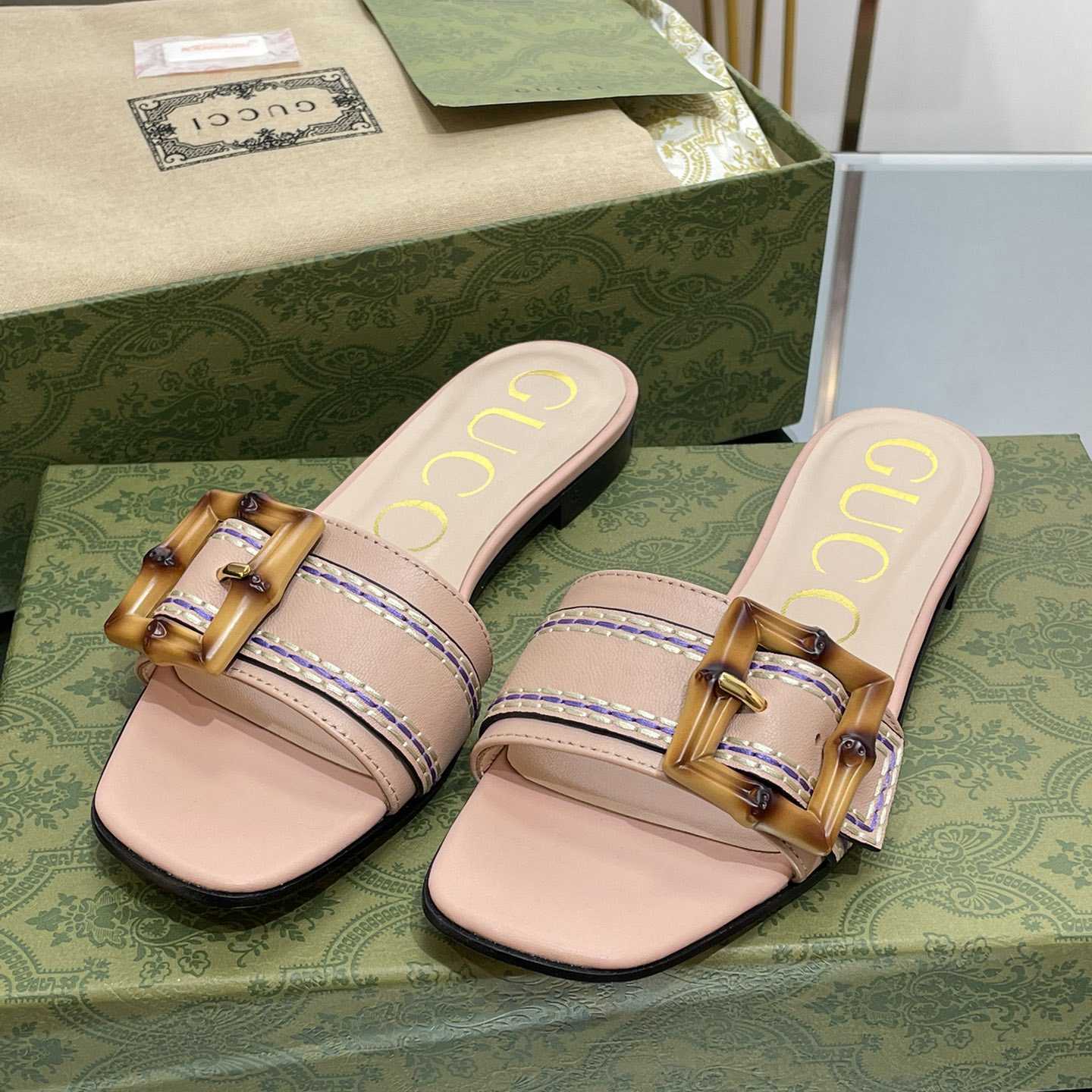 Gucci Women's Slide Sandal With Bamboo Buckle - PerfectKickZ
