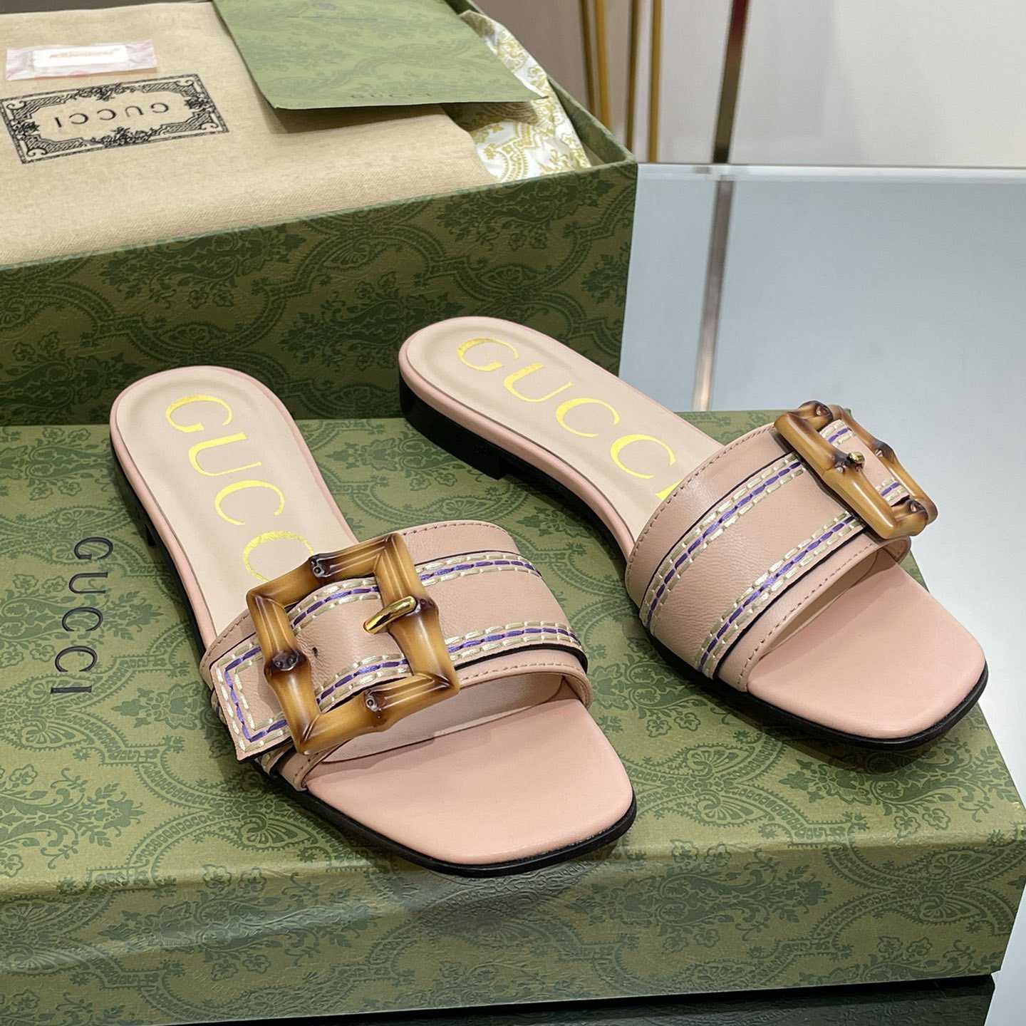 Gucci Women's Slide Sandal With Bamboo Buckle - PerfectKickZ