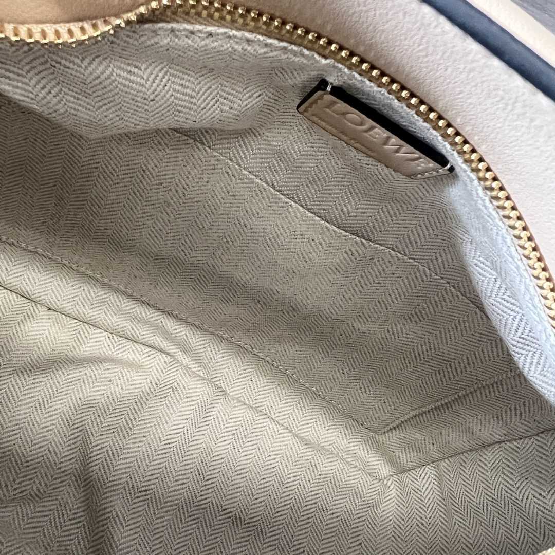Loewe Small Puzzle Bag In Classic Calfskin - PerfectKickZ