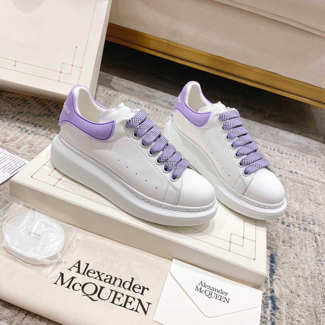 Alexander Mqueen Oversized Sneaker In White - PerfectKickZ