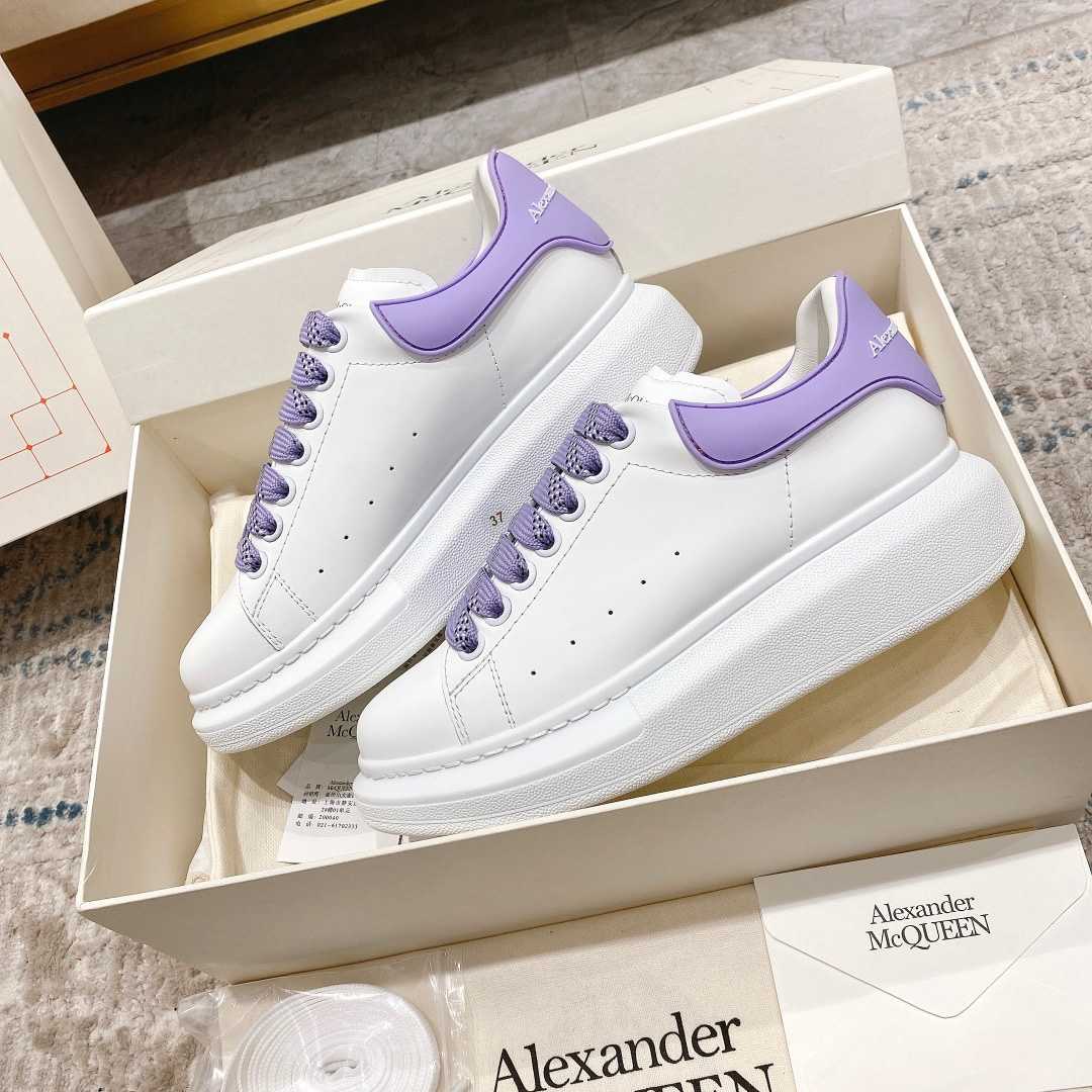 Alexander Mqueen Oversized Sneaker In White - PerfectKickZ