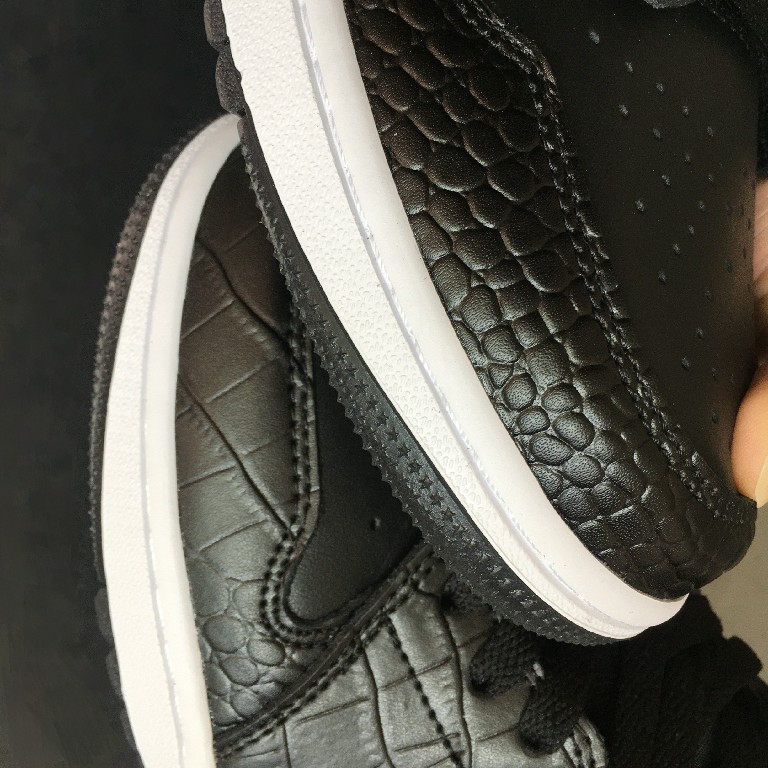 Air Jordan 1 Retro Low Golf Sneakers      DD9315-003 - PerfectKickZ