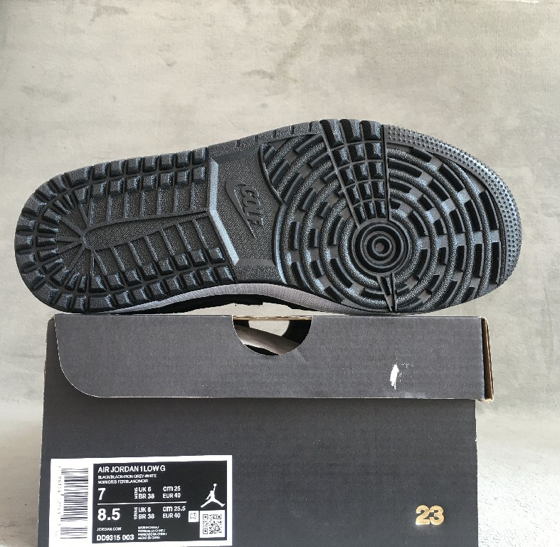 Air Jordan 1 Retro Low Golf Sneakers      DD9315-003 - PerfectKickZ