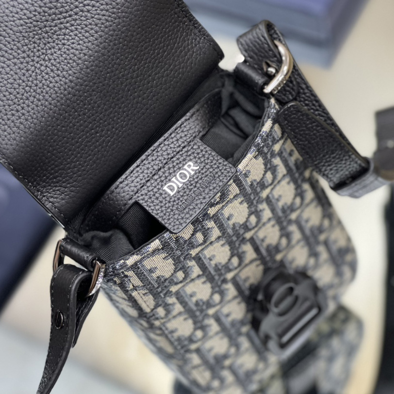Dior Saddle Vertical Pouch With Strap  - PerfectKickZ