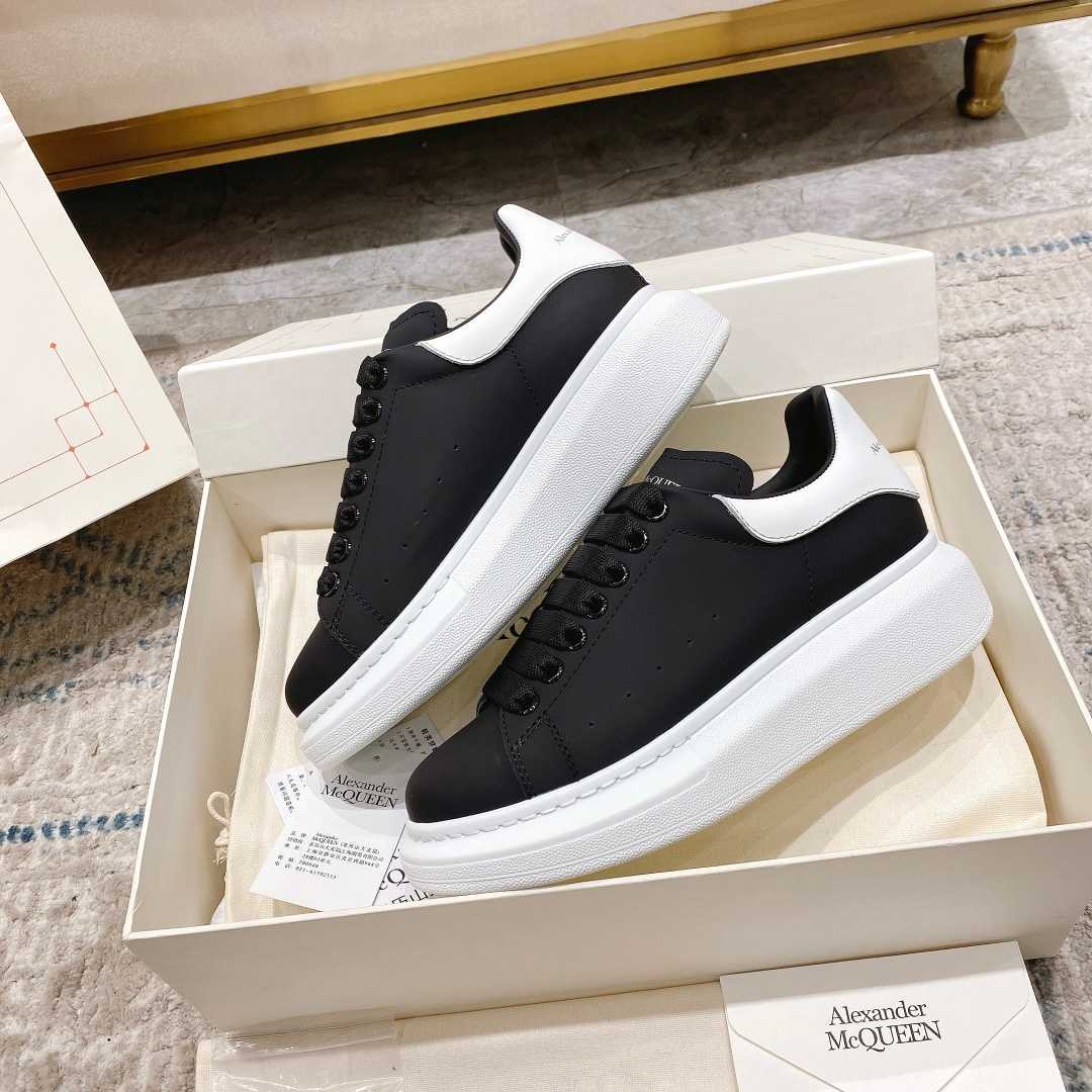Alexander Mqueen Oversized Sneaker in Black - PerfectKickZ