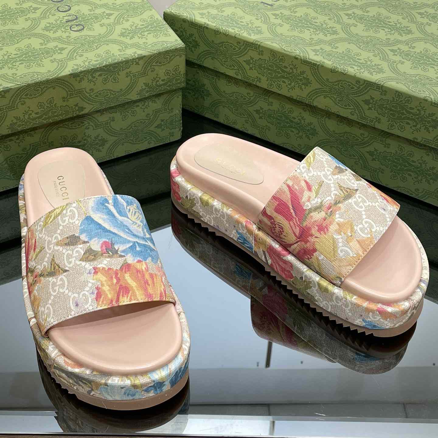 Gucci Women's GG Flora Slide Sandal - 