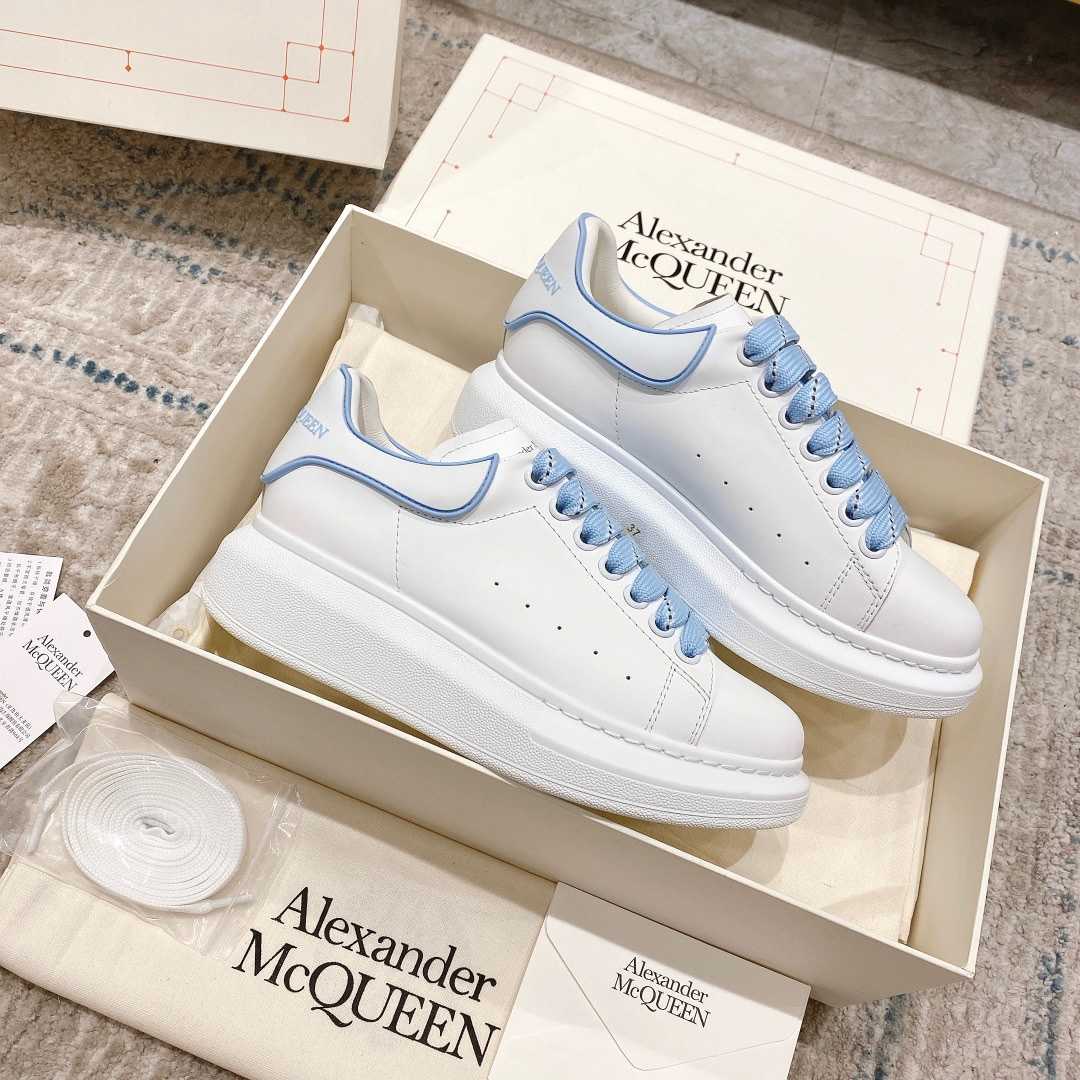 Alexander Mqueen Oversized Sneaker In White - PerfectKickZ