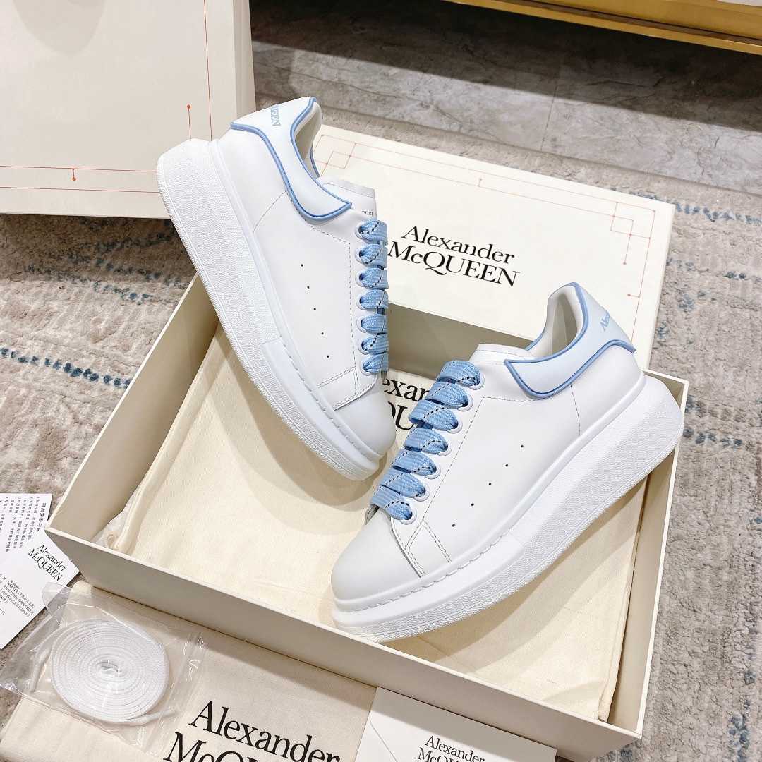 Alexander Mqueen Oversized Sneaker In White - PerfectKickZ