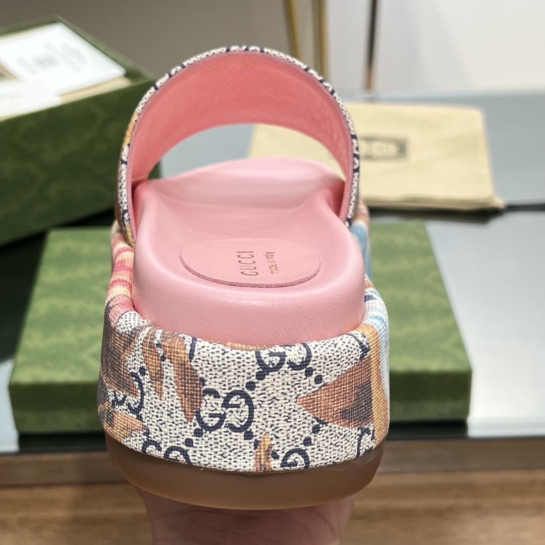 Gucci Women's Flora Sandal - PerfectKickZ