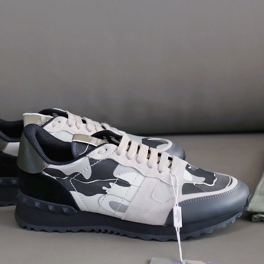 Valenti  Garavani Black & Gray Rockrunner Sneakers - PerfectKickZ