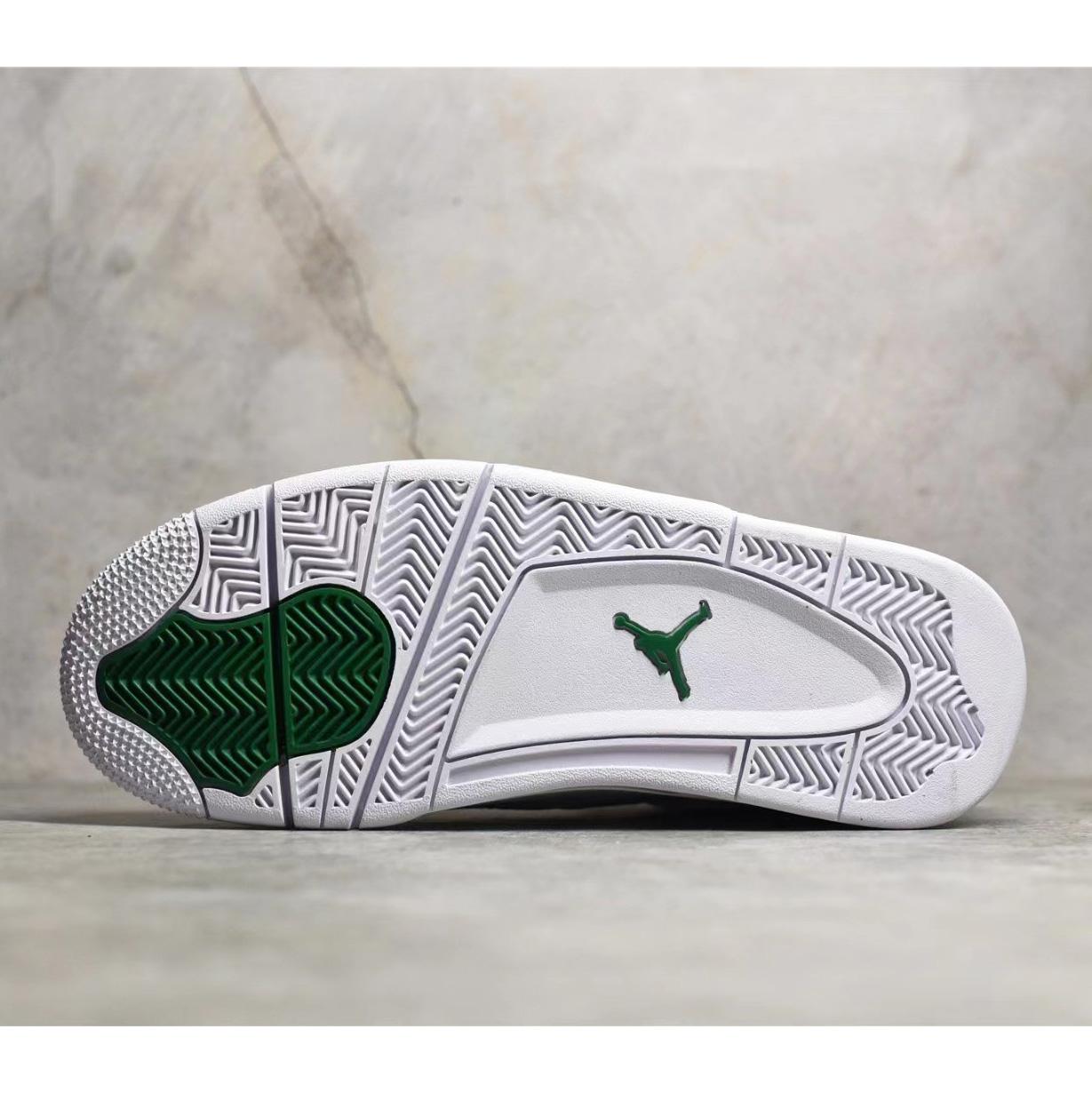 Air Jordan 4 Retro Sneaker      ct8527-113 - PerfectKickZ
