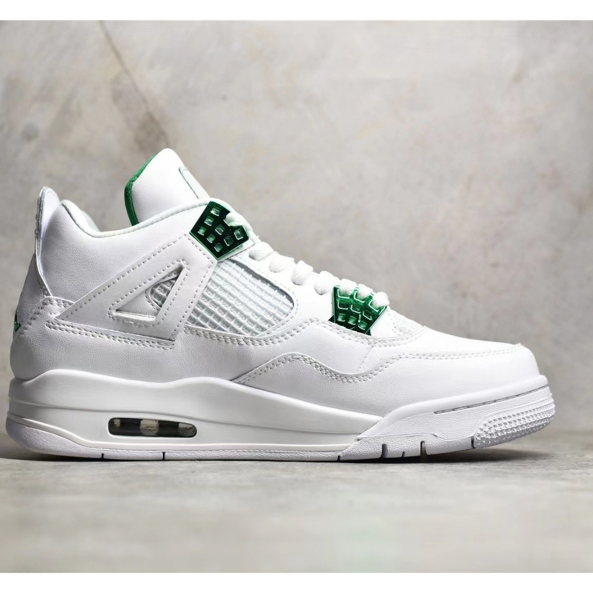 Air Jordan 4 Retro Sneaker      ct8527-113 - PerfectKickZ