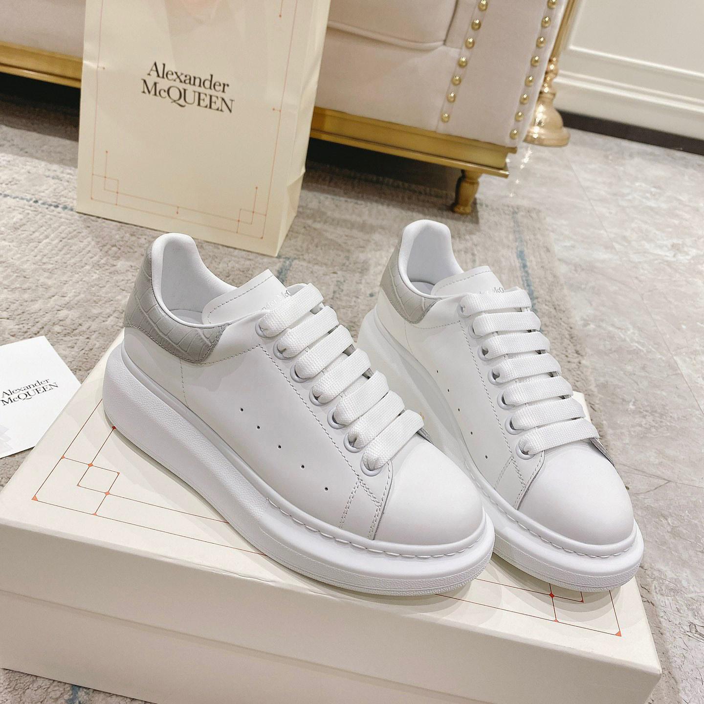Alexander Mqueen Oversized Sneaker In White/Grey - PerfectKickZ