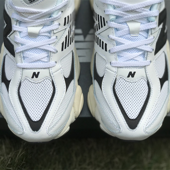 Bricks & Wood x New Balance 9060 Sneakers               U9060AAB  - 