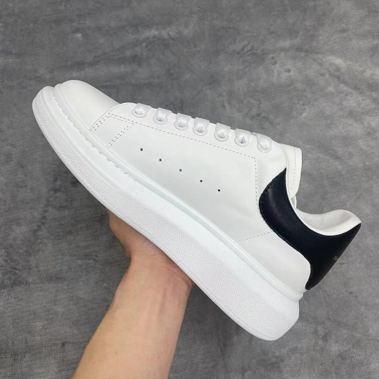 Alexander Mqueen Oversized Sneaker In White - PerfectKickZ