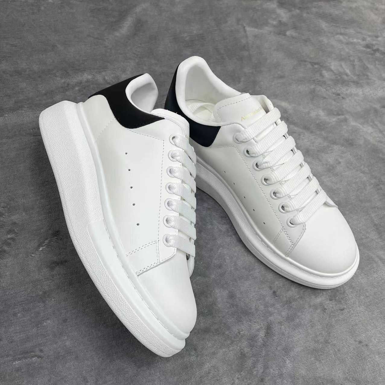 Alexander Mqueen Oversized Sneaker In White - PerfectKickZ