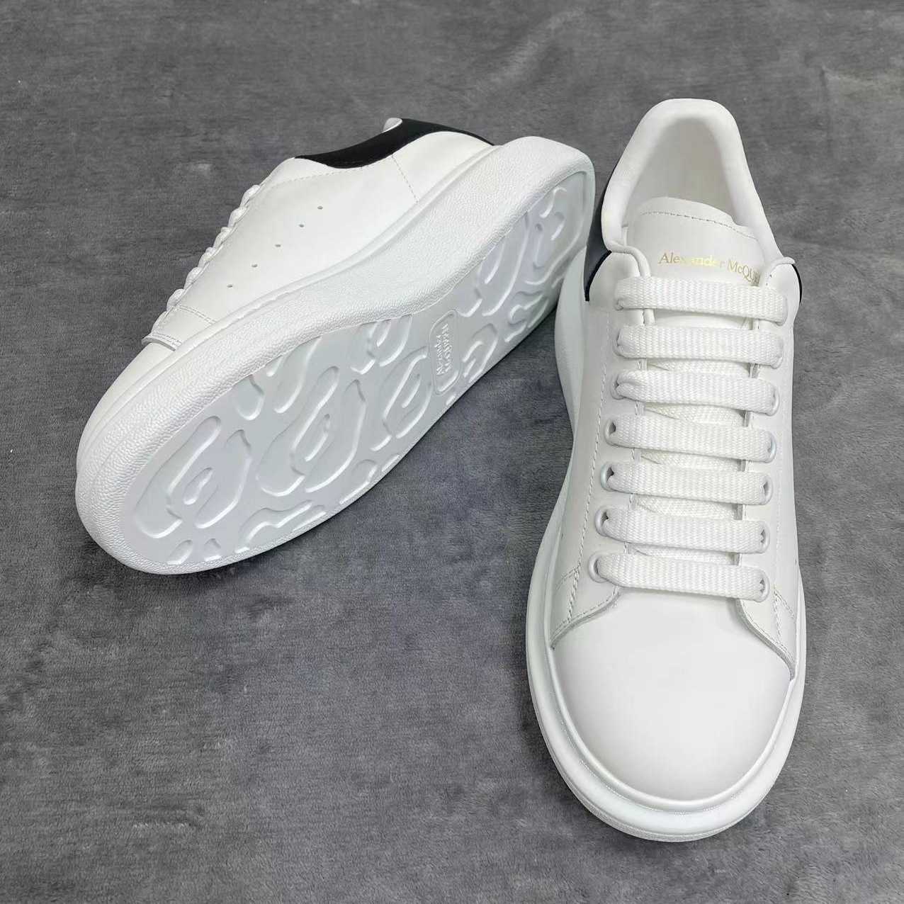 Alexander Mqueen Oversized Sneaker In White - PerfectKickZ