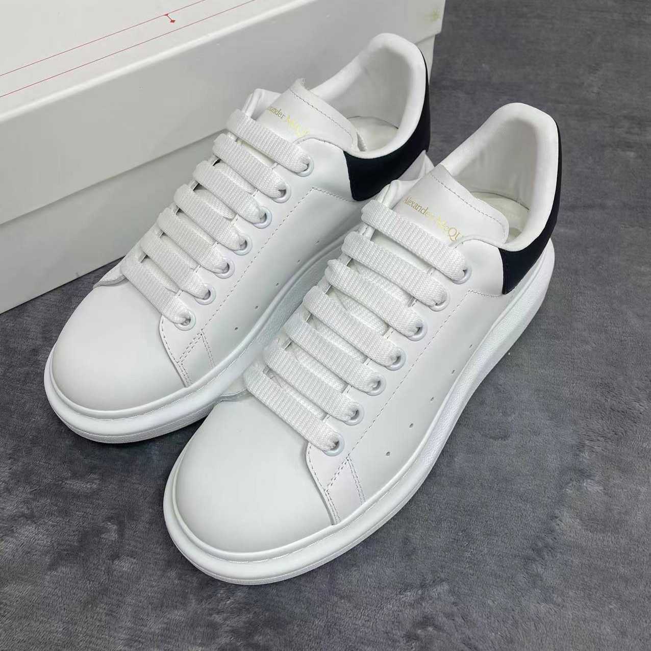 Alexander Mqueen Oversized Sneaker In White - PerfectKickZ