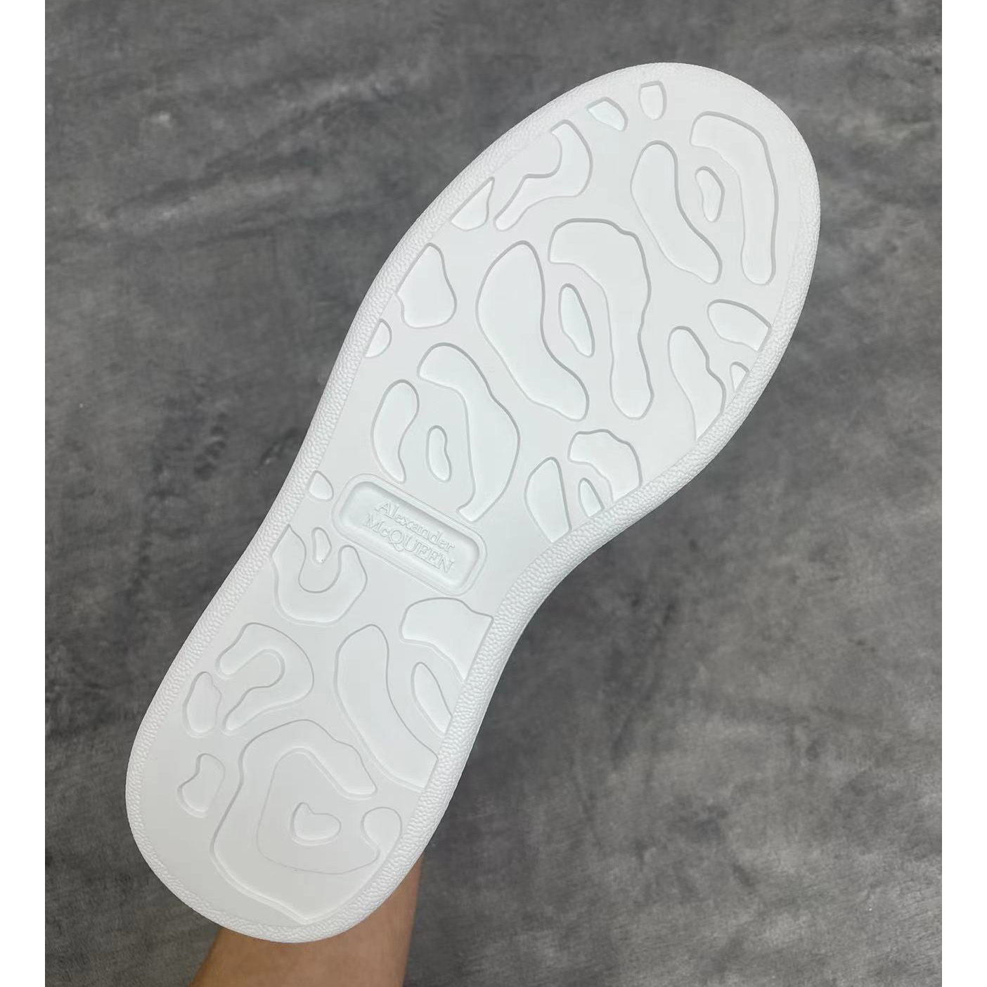Alexander Mqueen Oversized Sneaker In White - PerfectKickZ