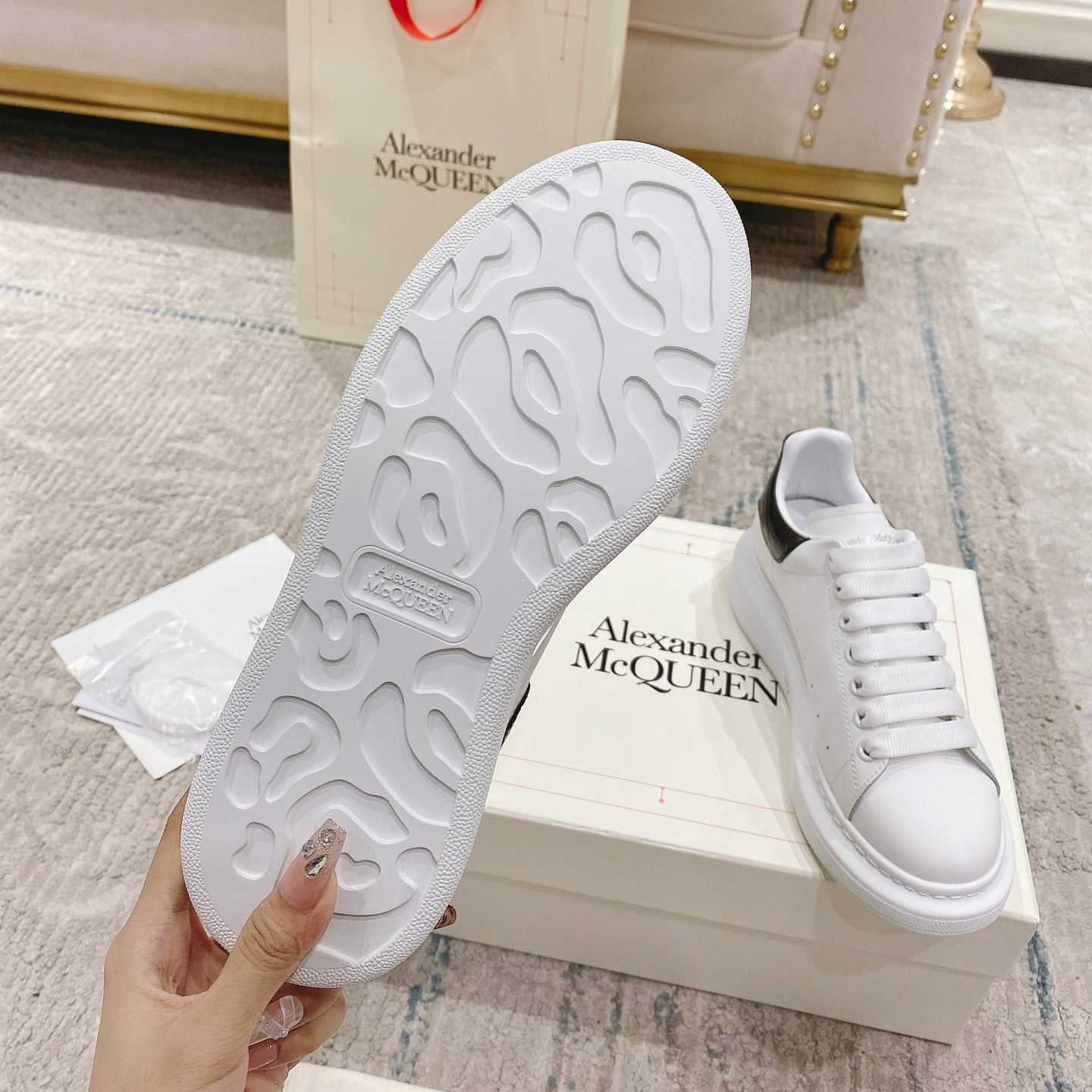 Alexander Mqueen Oversized Sneaker In White/Black - PerfectKickZ