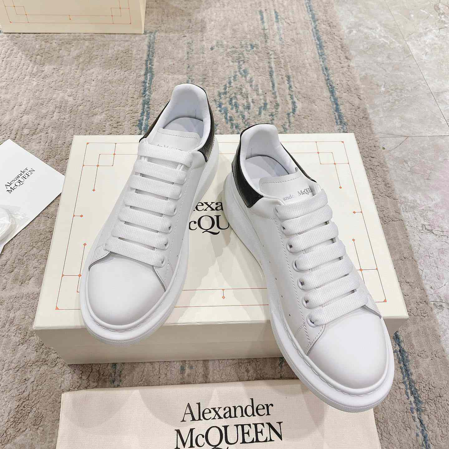 Alexander Mqueen Oversized Sneaker In White/Black - PerfectKickZ