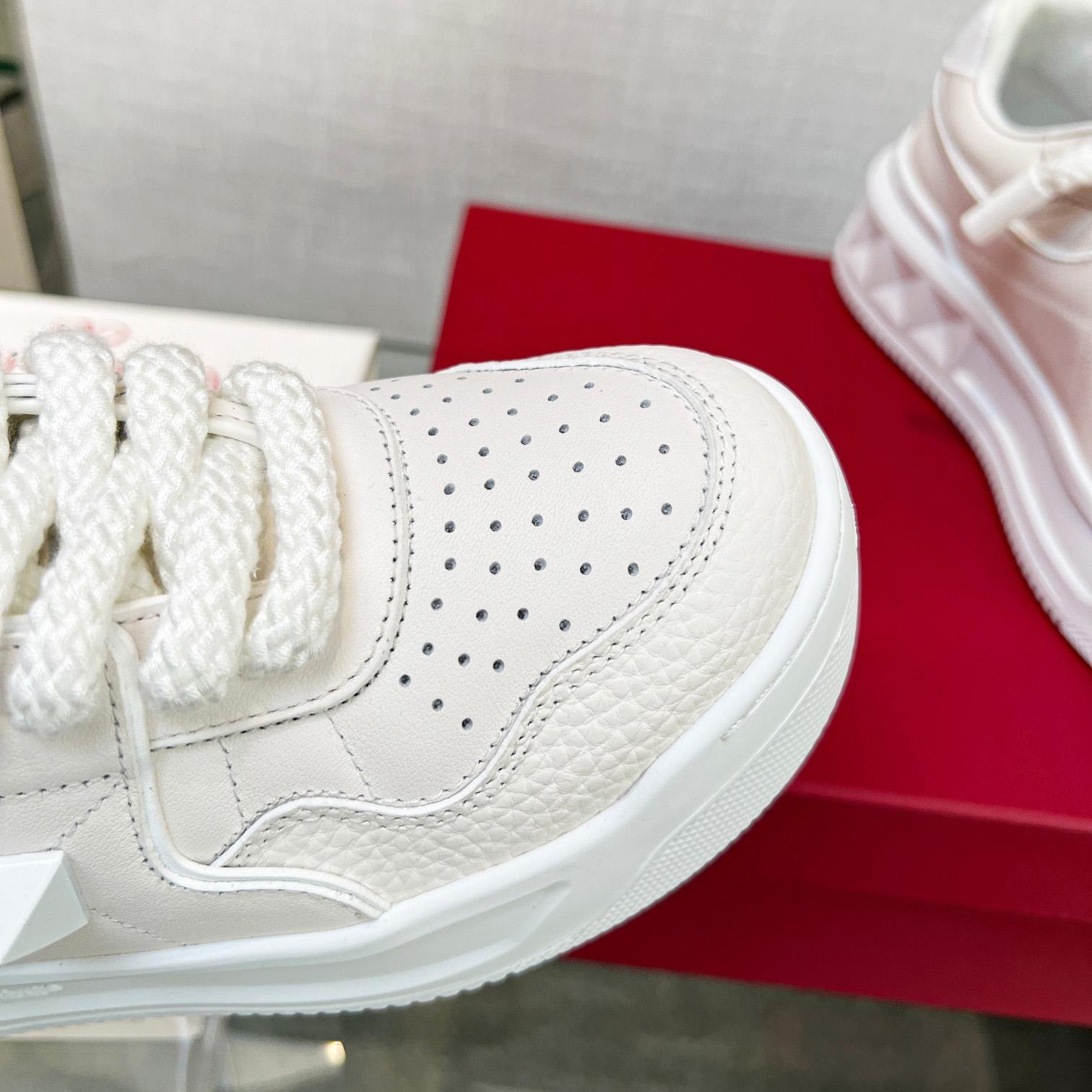 Valenti One Stud XL Nappa Leather Low-Top Sneaker - PerfectKickZ