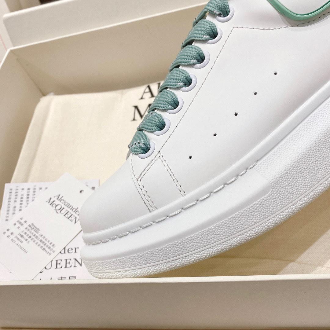 Alexander Mqueen Oversized Sneaker In White - PerfectKickZ