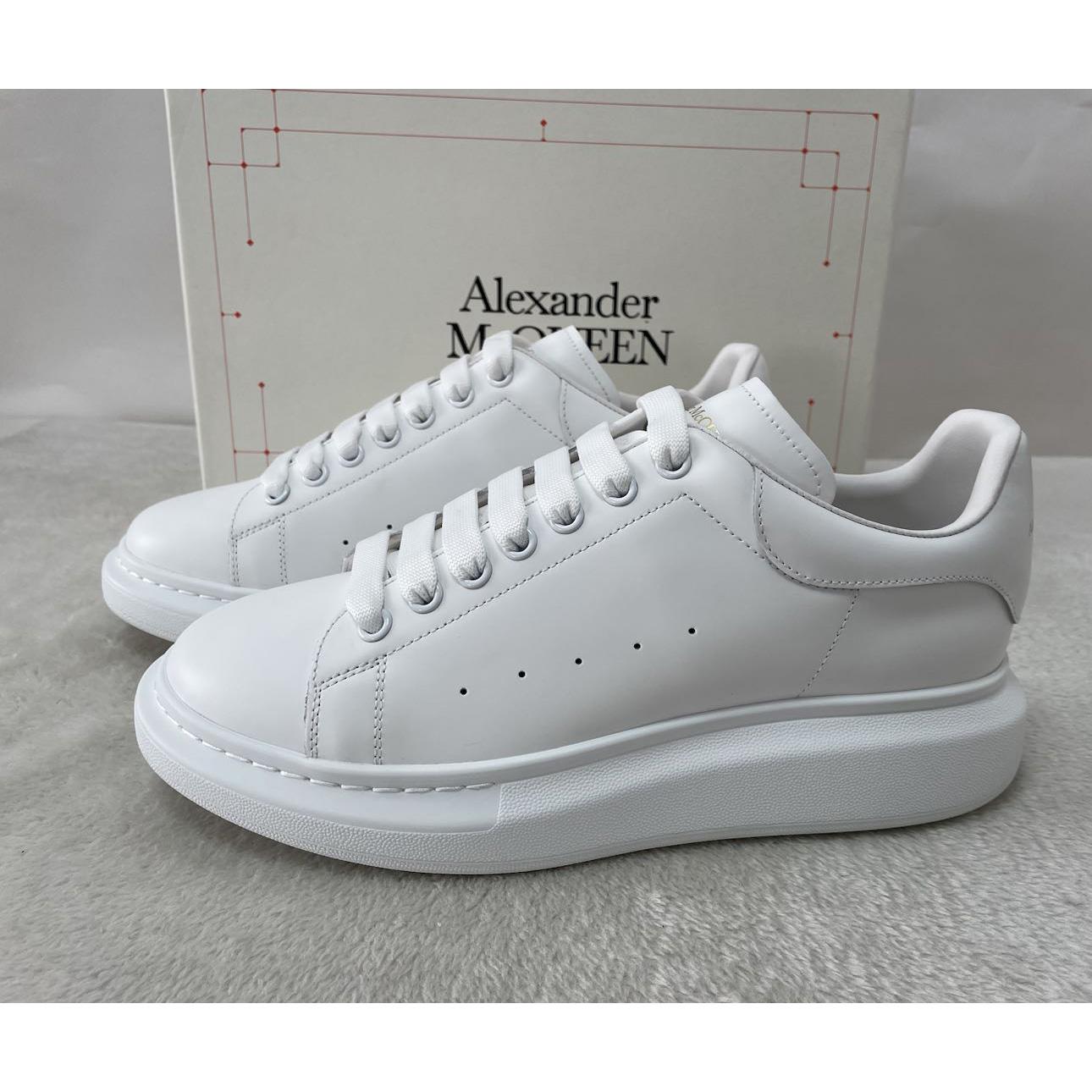 Alexander Mqueen Oversized Sneaker In White - PerfectKickZ