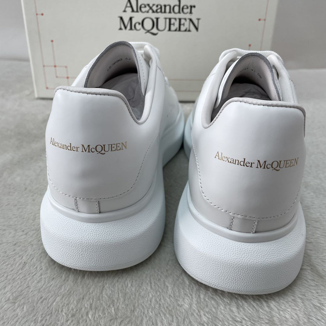 Alexander Mqueen Oversized Sneaker In White - PerfectKickZ