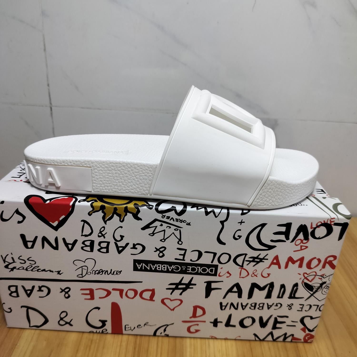 Dolce & Gabbana Rubber Beachwear Slides With DG Millennials Logo - PerfectKickZ