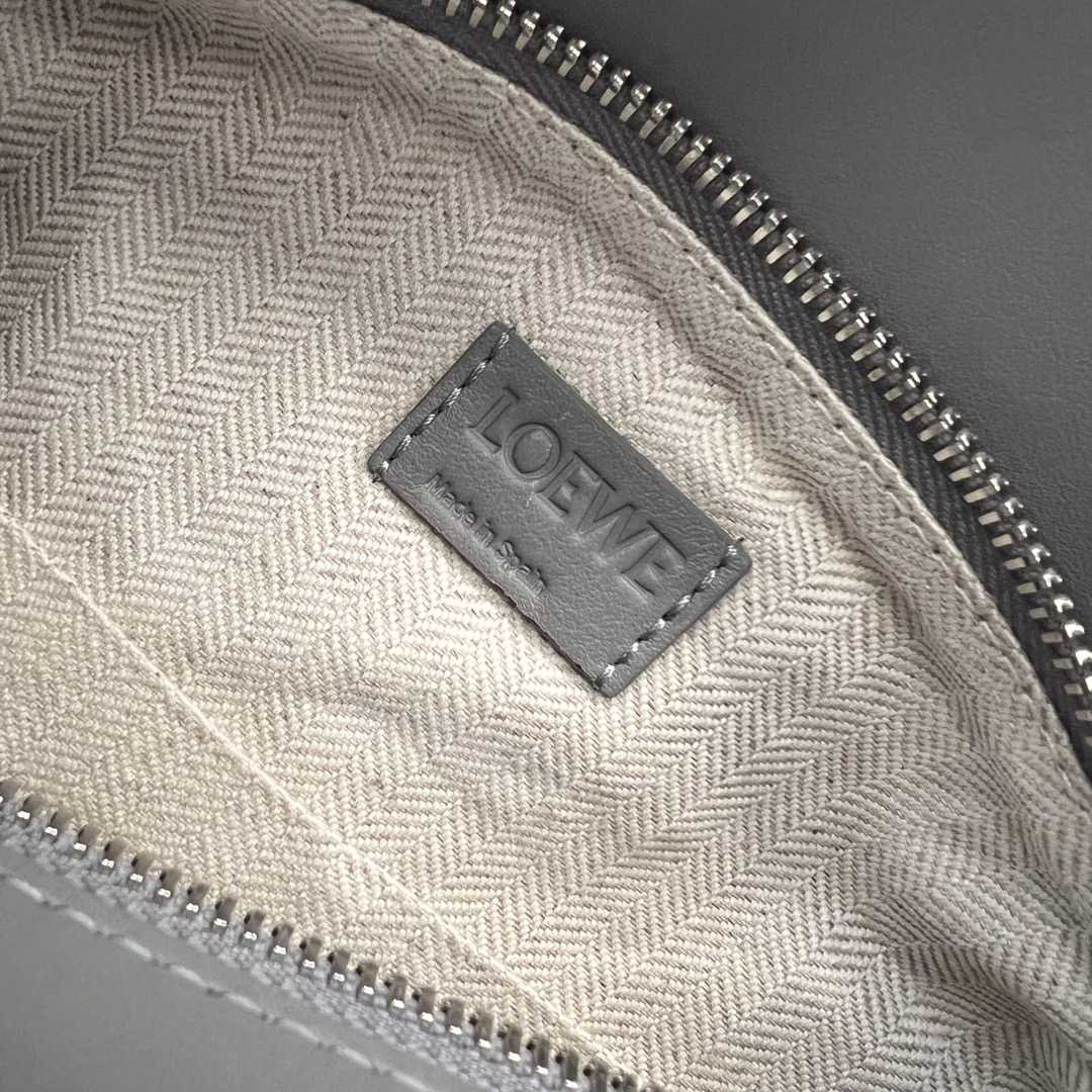 Loewe Small Puzzle Bag In Classic Calfskin - PerfectKickZ