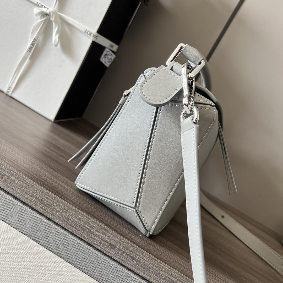 Loewe Small Puzzle Bag In Classic Calfskin - PerfectKickZ