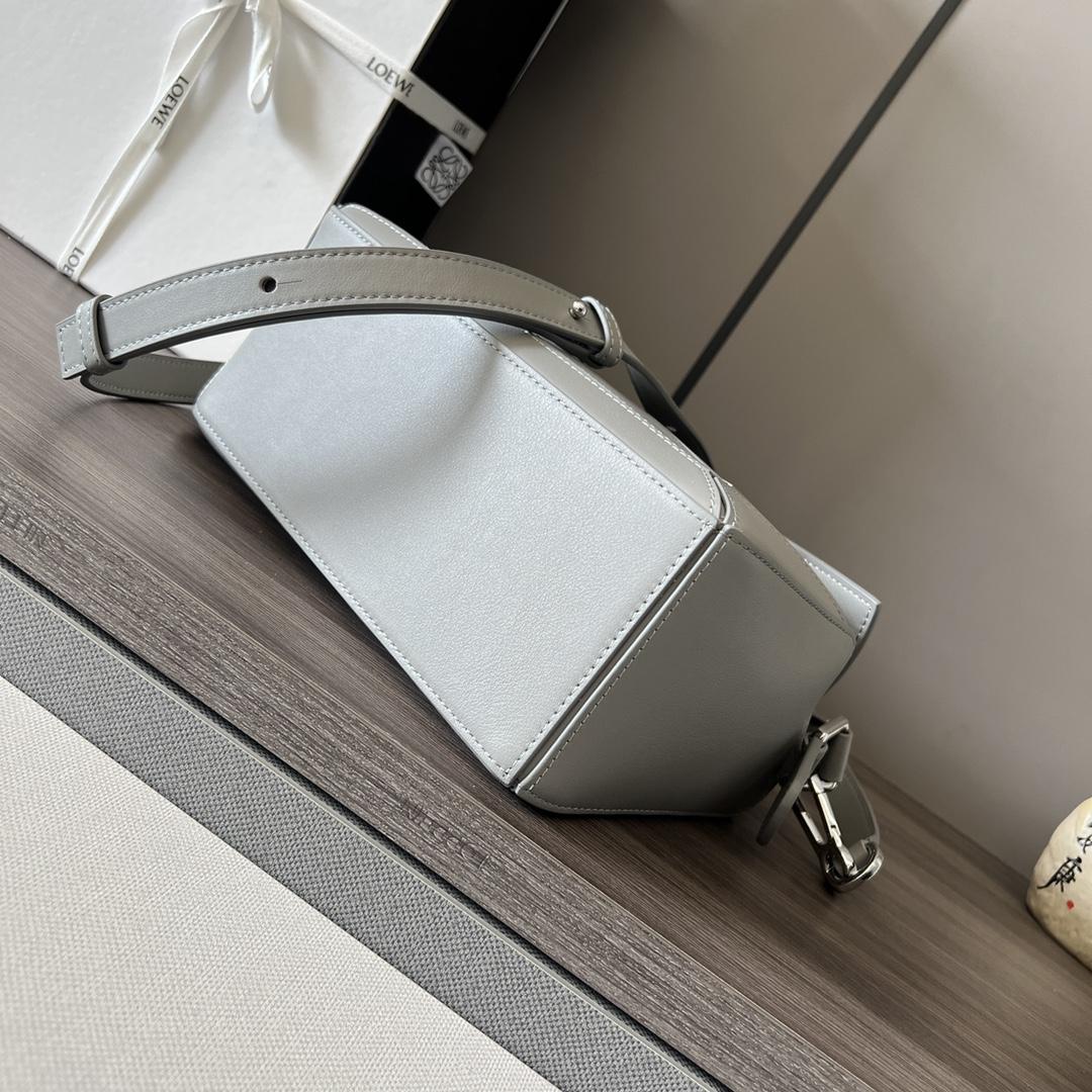 Loewe Small Puzzle Bag In Classic Calfskin - PerfectKickZ