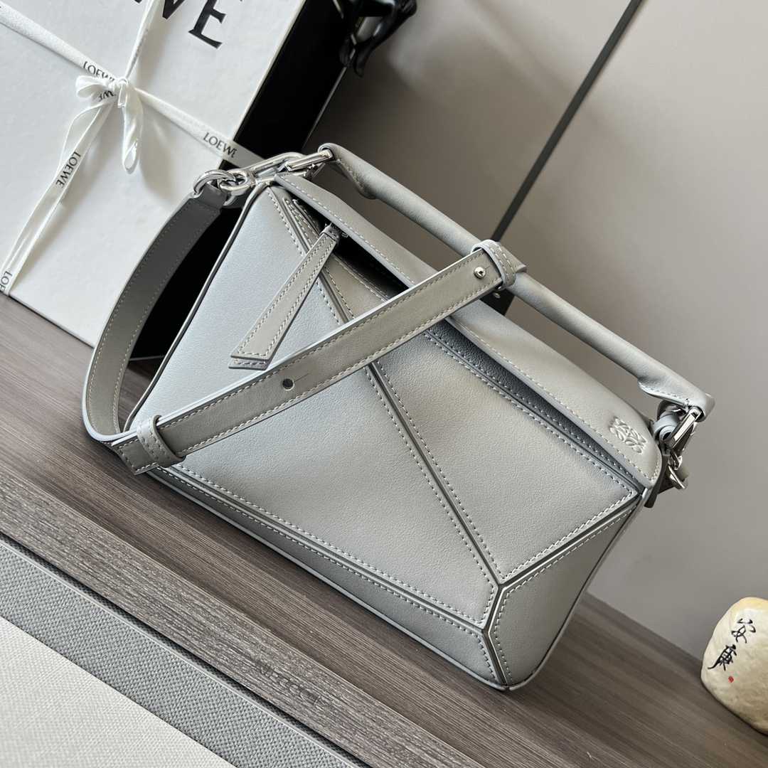 Loewe Small Puzzle Bag In Classic Calfskin - PerfectKickZ