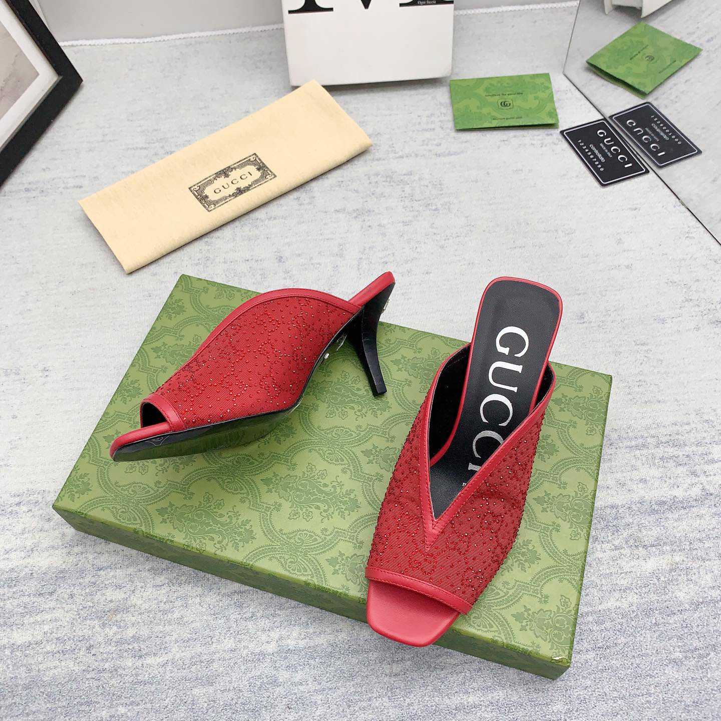 Gucci Women's GG Slide Sandal - PerfectKickZ