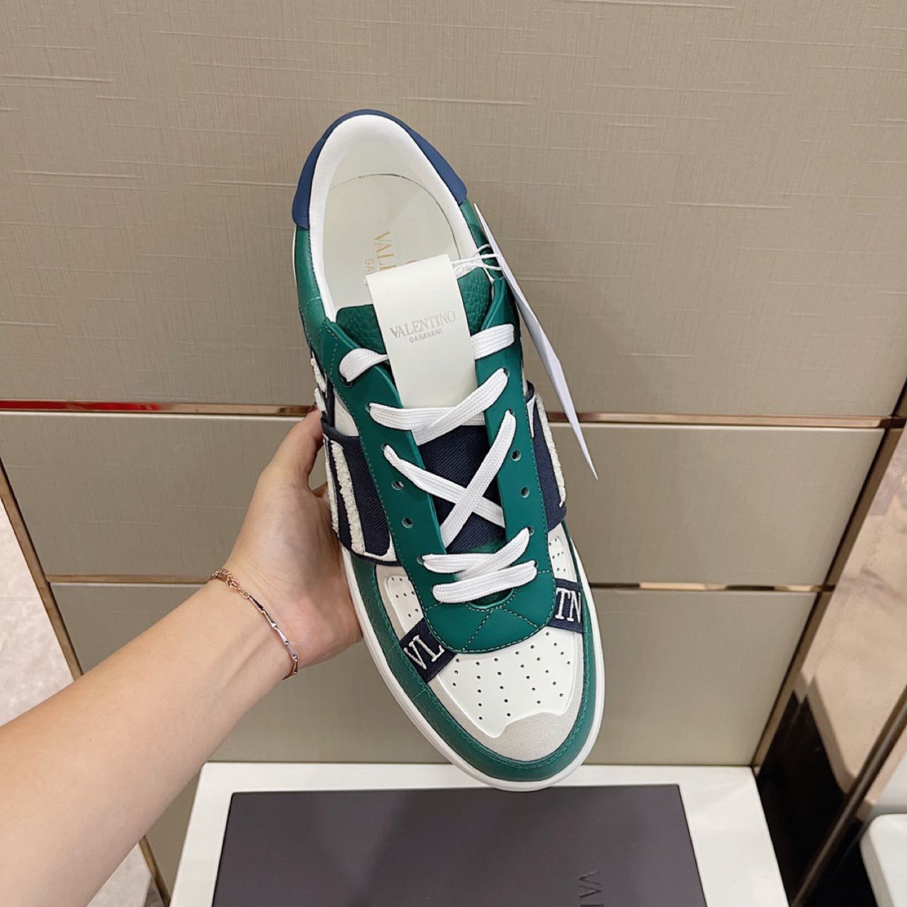 Valenti Garavani VL7N Low-Top Sneakers - PerfectKickZ