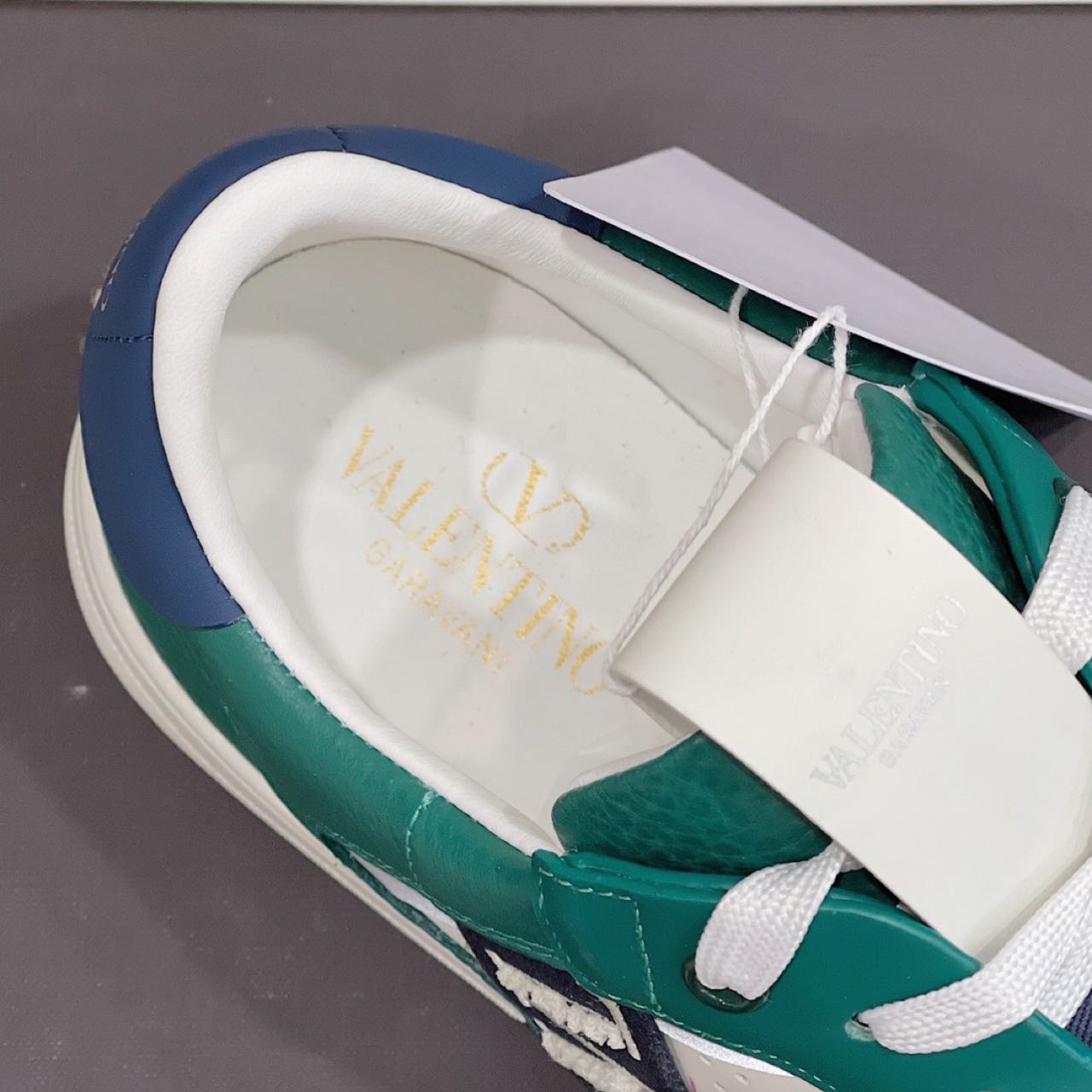 Valenti Garavani VL7N Low-Top Sneakers - PerfectKickZ