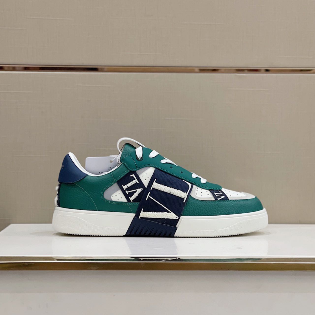 Valenti Garavani VL7N Low-Top Sneakers - PerfectKickZ